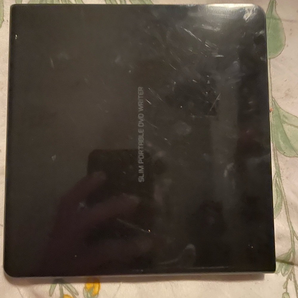 LG GP55EX70 Ultra Slim Portable
DVD Writer with M-DISC Support -
Black